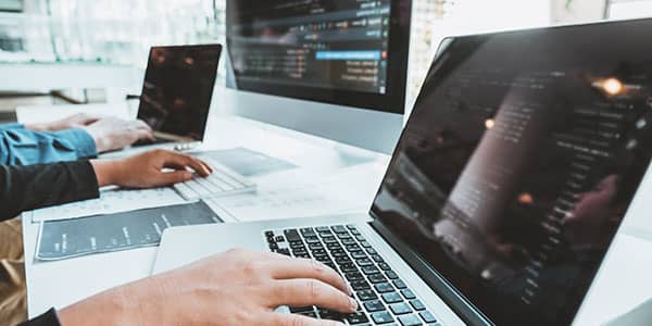 IT support in Llanfyllin monitoring multiple screens